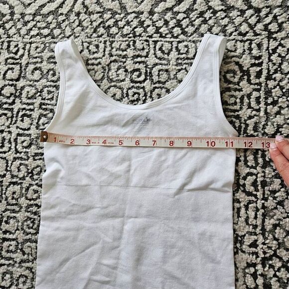 Yummie Ivy Seamless Shaping Thong Bodysuit in White Size Small/Medium - Picture 4 of 5